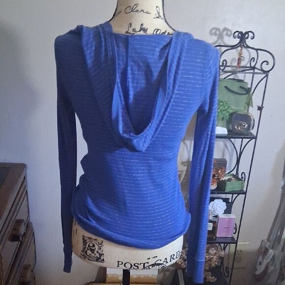 Unionbay Blue Silver Striped Hooded Women's Top - Size Large - Picture 12 of 16